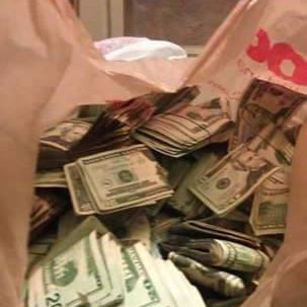 Meet your Posher, Rio